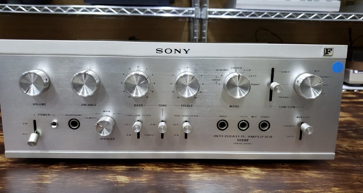 Amplificador Integrado Sony 1120F