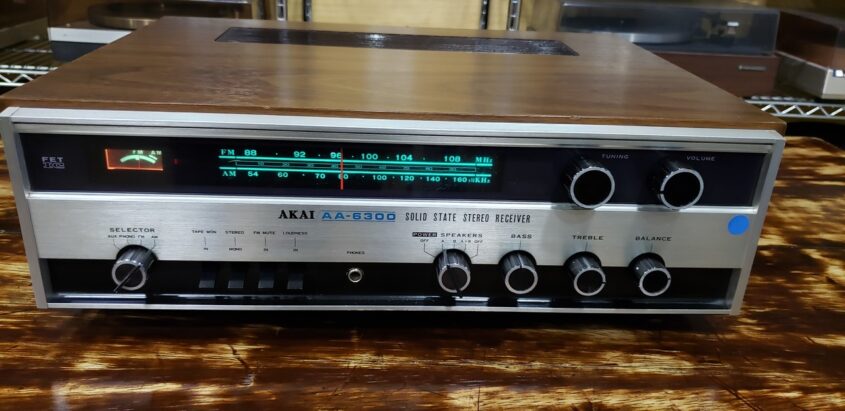 Amplificateur Akai AA-6300 - Solid State AM/FM Stereo Tuner
