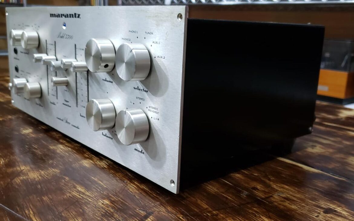 4 Pieds + Vis Tuner Préampli Marantz - NOS USA - Compatible 33, 20, 250, 3300, 3650